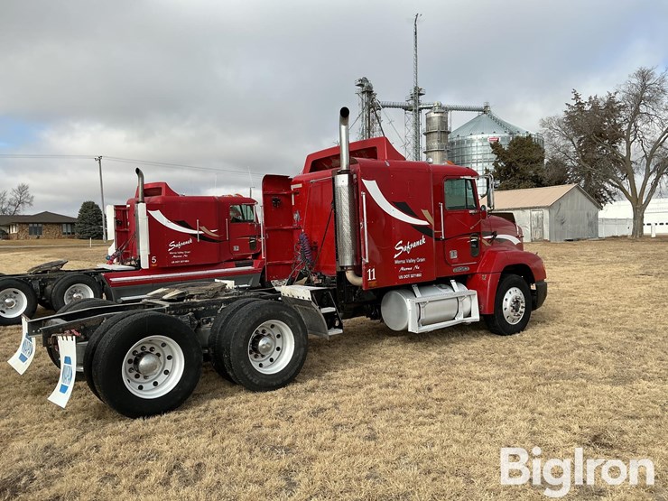 1994-freightliner-fld112-image-5