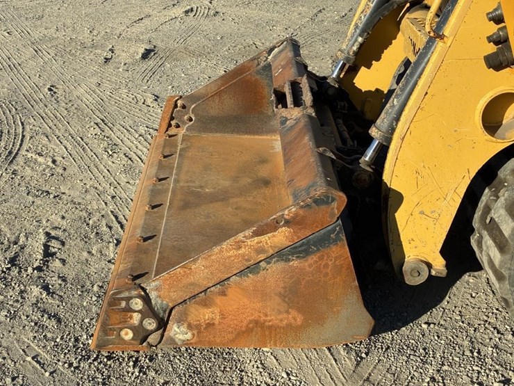 2018-yanmar-t210-image-5