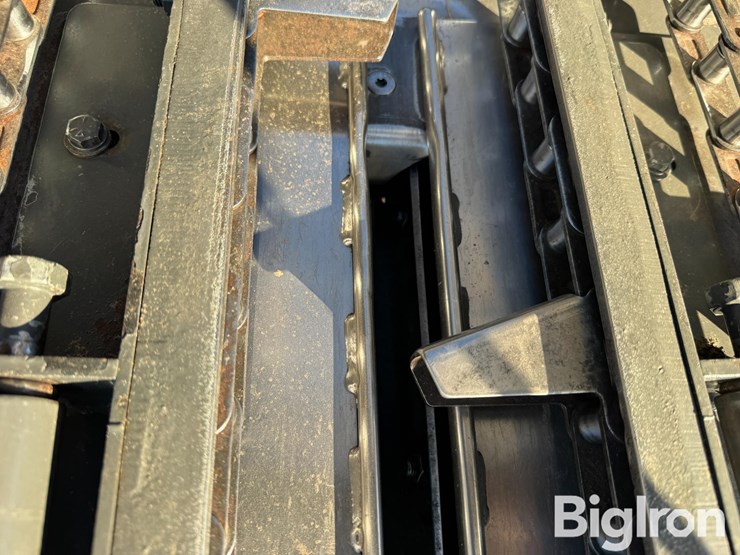 2012-agco-3000-image-15