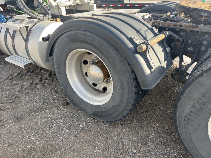 2015-international-prostar-image-29