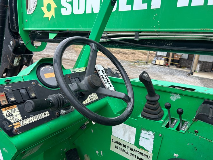 2016-sky-trak-6042-image-13