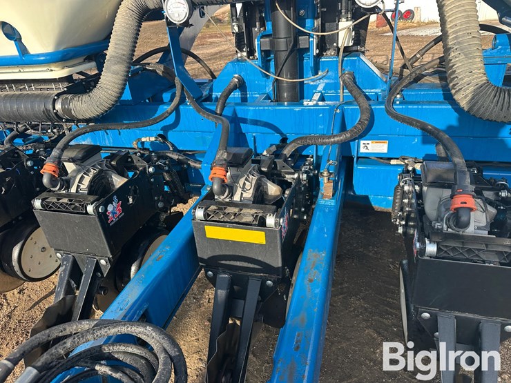 2017-kinze-3660-image-17