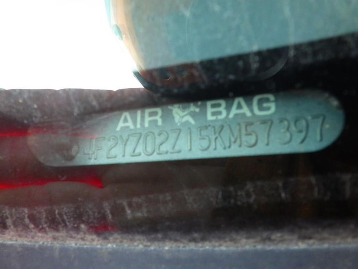 2005-mazda-tribute-image-15