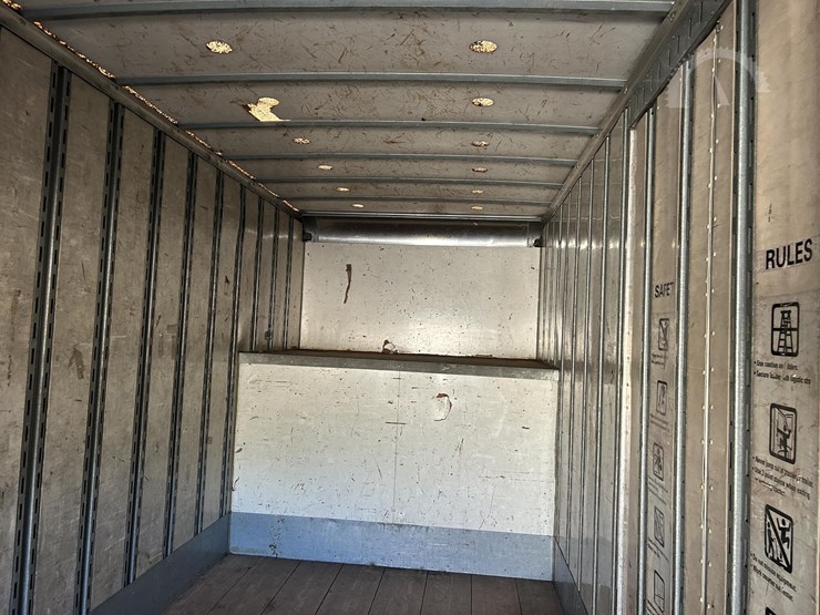 2001-international-4700-image-65