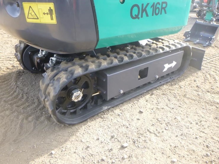 2025-agt-qk16r-hydraulic-excavator-image-26