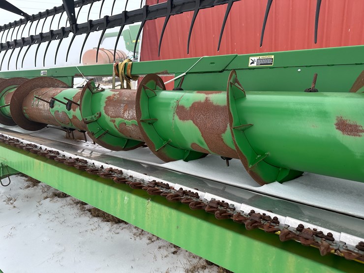 2015-john-deere-635f-image-31