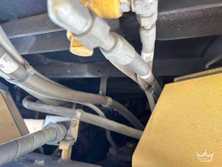 2012-caterpillar-924k-image-20