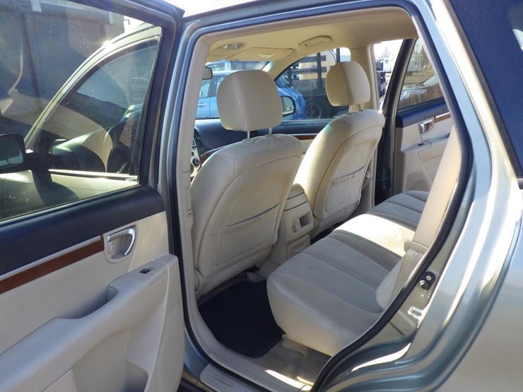 2009-hyundai-santa-fe-image-7
