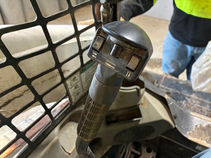 2020-bobcat-t770-image-21