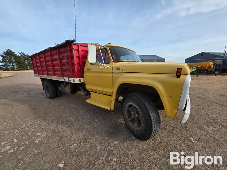 1975-ford-f600-image-3