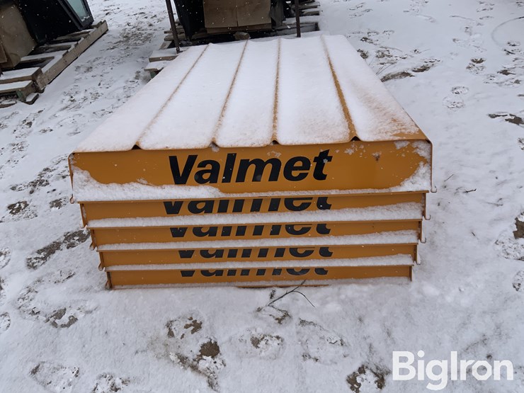 valmet-tractor-cab-&-hood-image-18