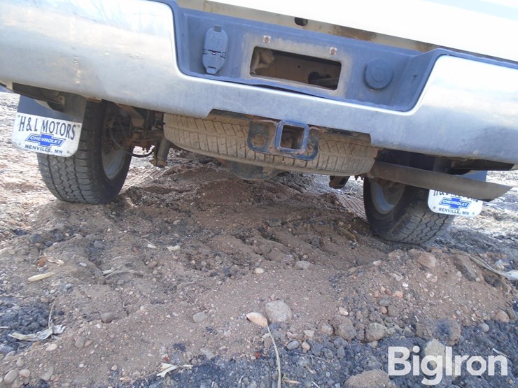 2018-chevrolet-silverado-1500-lt-image-9