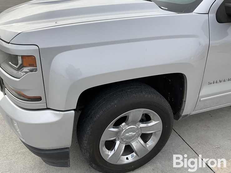 2017-chevrolet-silverado-1500-z71-image-11