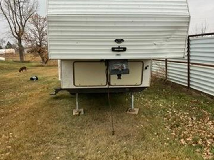 1994-skyline-nomad-special-3055-camper-image-2