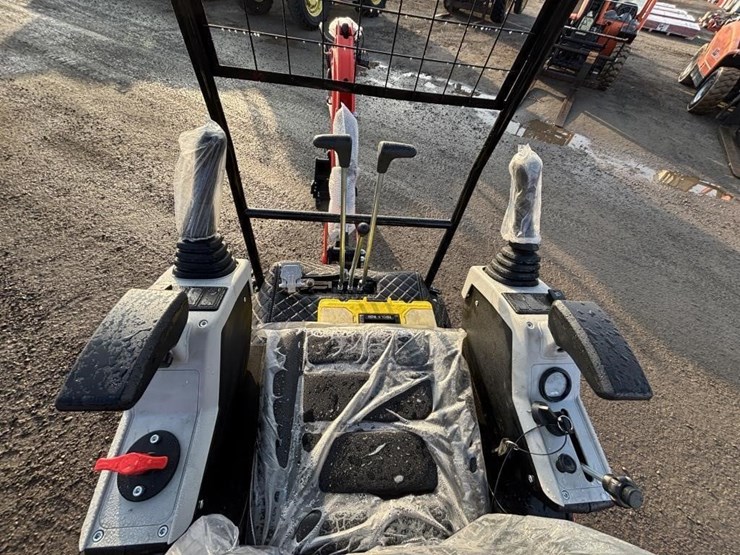 2025-tpm-18bs-hydraulic-excavator-image-20