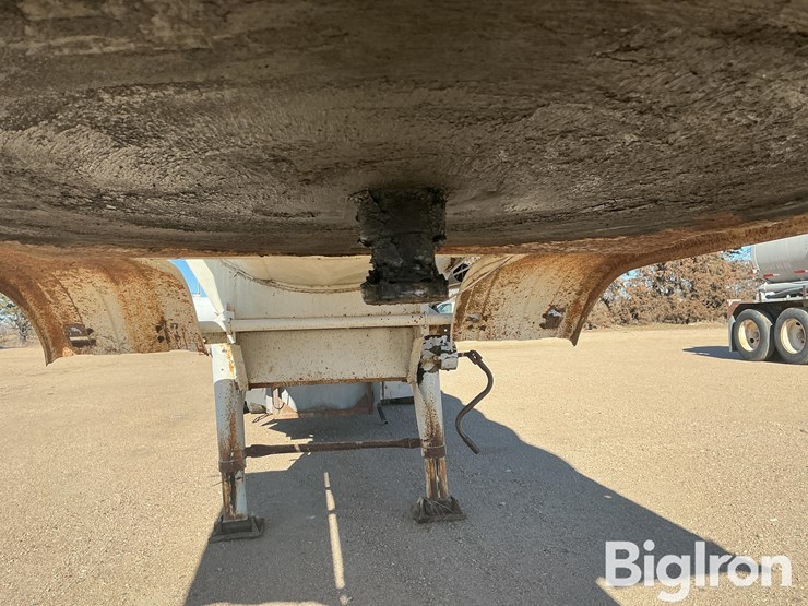 1962-certified-t/a-stainless-steel-tanker-trailer-image-9