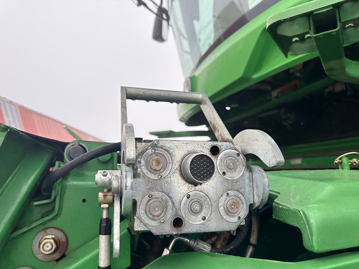 john-deere-s680-image-42
