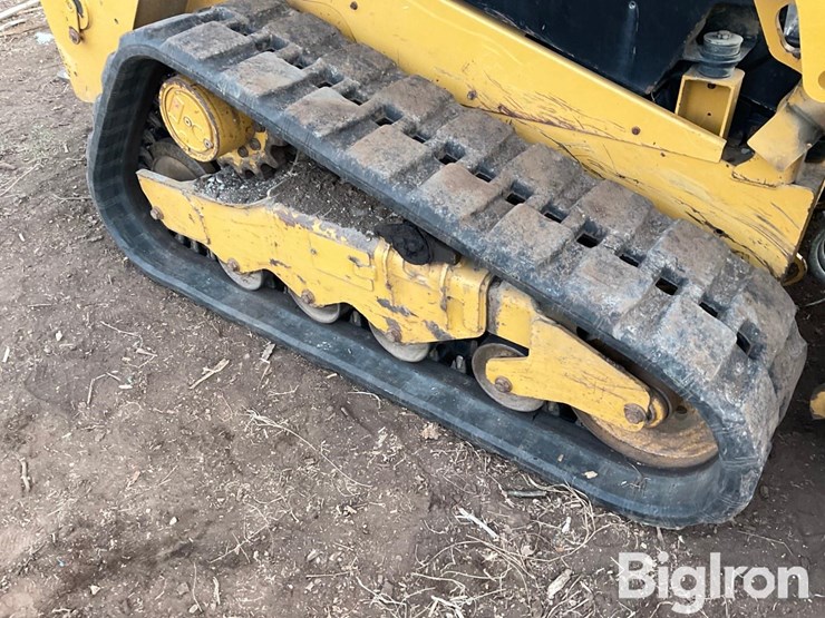 2016-caterpillar-259d-image-13