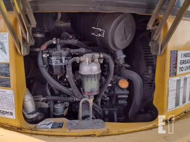 2013-deere-35d-image-43