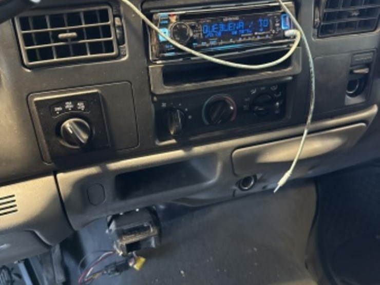 2002-ford-f250-image-24