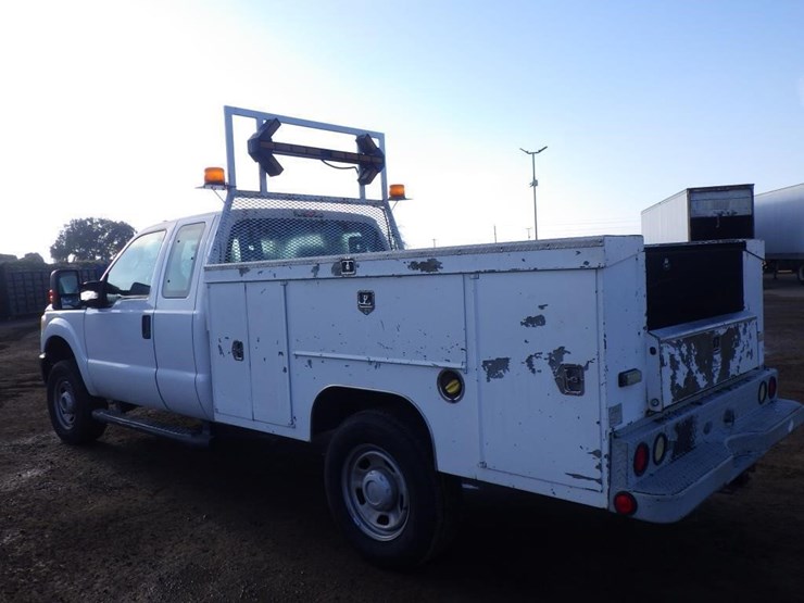 2011-ford-f350-image-4