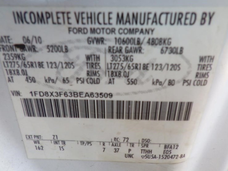 2011-ford-f350-image-17