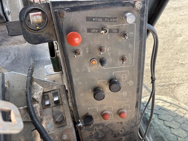 1996-komatsu-870-b-motor-grader-image-42