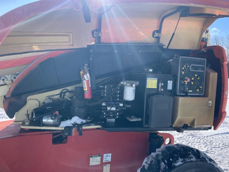 2008-jlg-600s-image-21