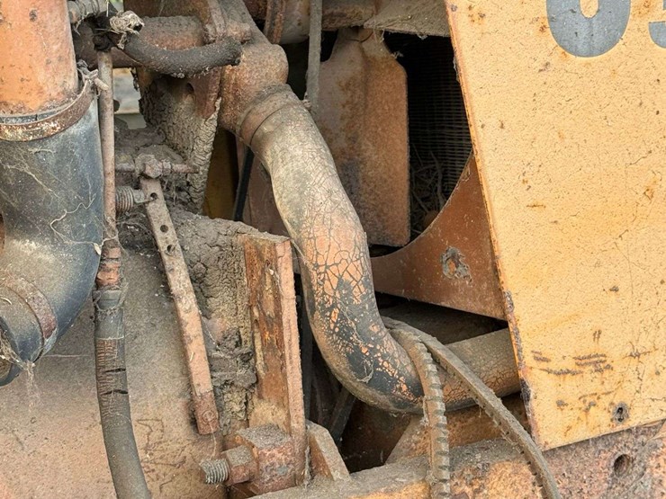 minneapolis-moline-u302-image-15