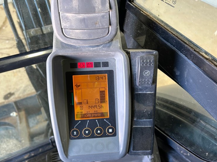 2019-deere-35g-image-20