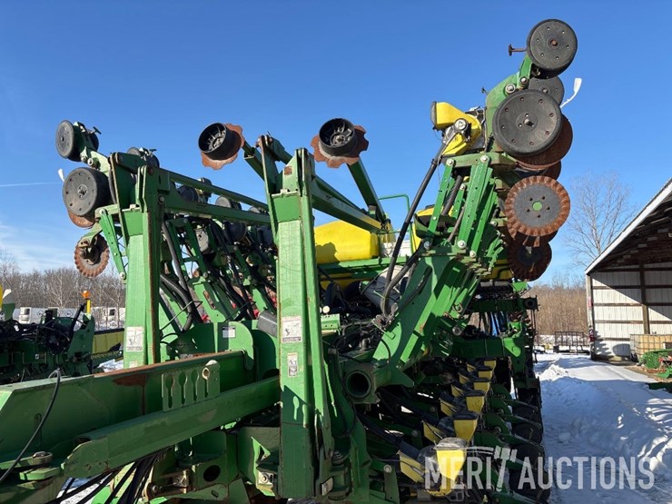 2006-john-deere-1790-image-13