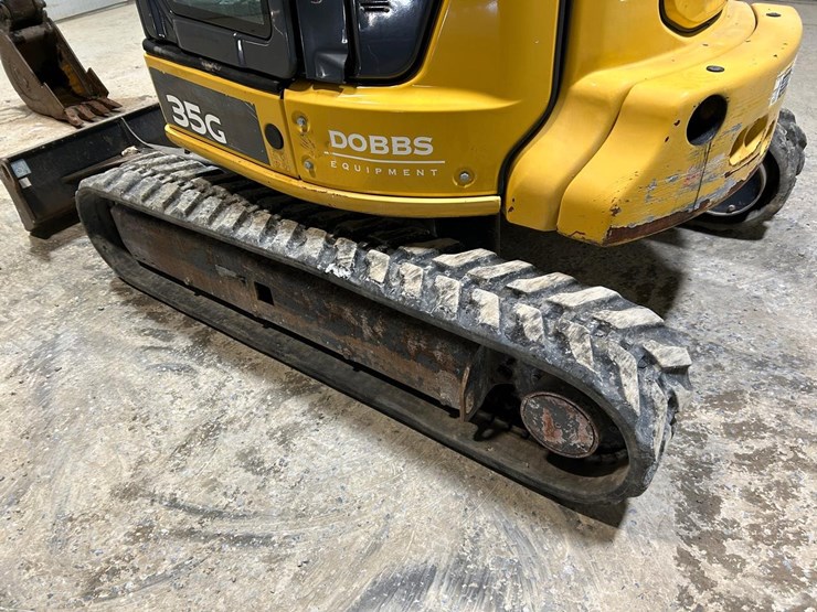 2019-deere-35g-image-15