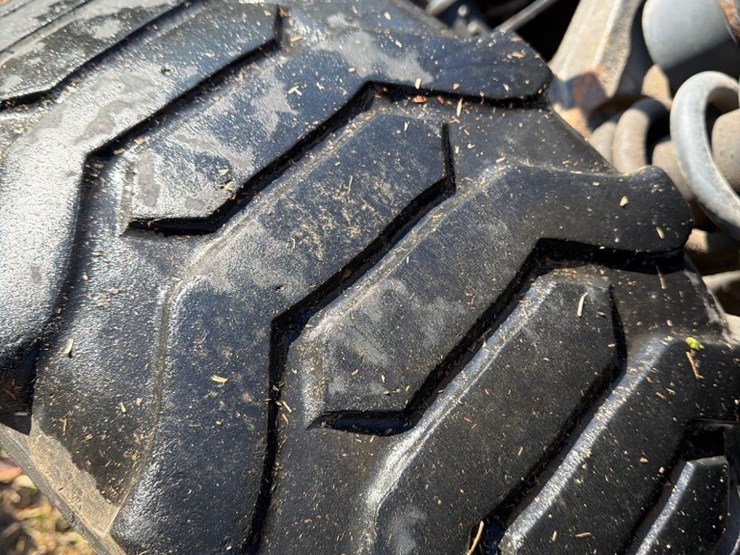 2008-bobcat-5600-toolcat-utv-image-10