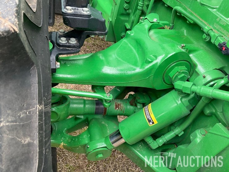 2023-john-deere-8r-370-image-41