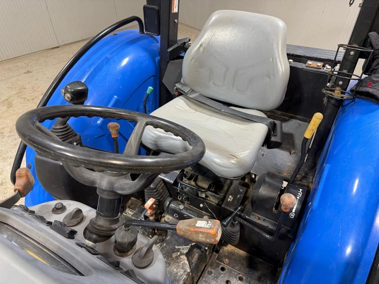 2018-new-holland-workmaster-60-image-21