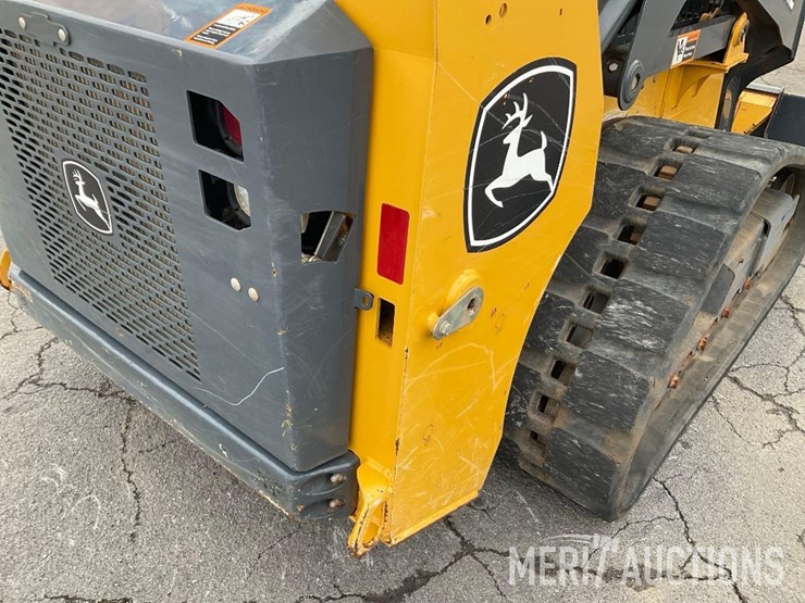 2022-deere-317g-image-27