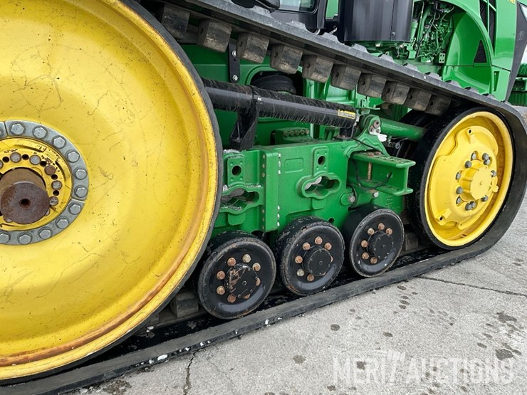 2013-john-deere-8360rt-image-33