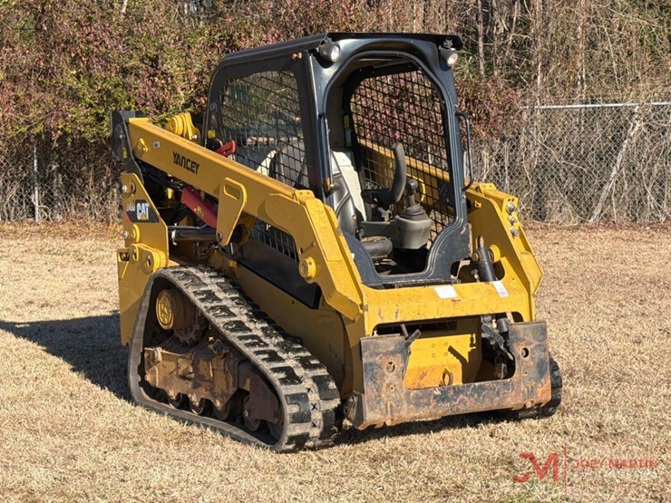 2018-caterpillar-249d-image-1