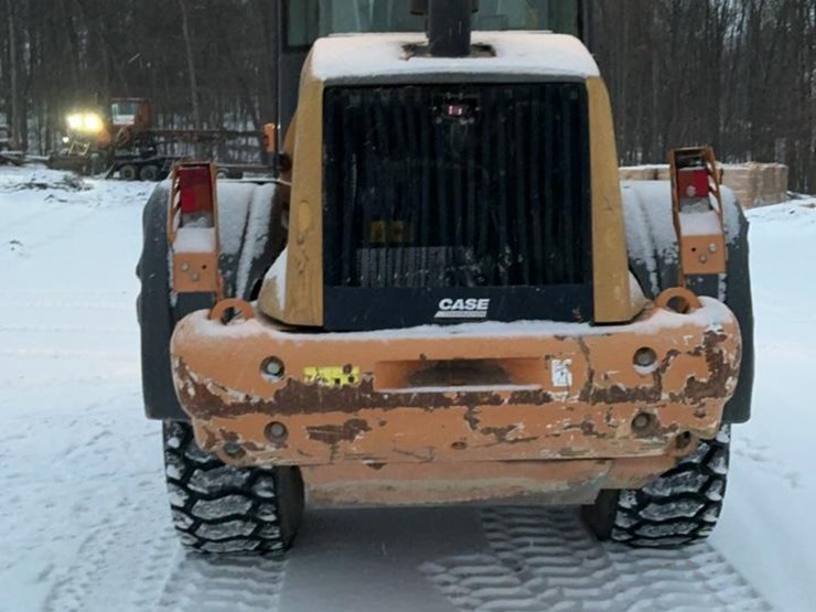 2016-case-621f-xr-image-4