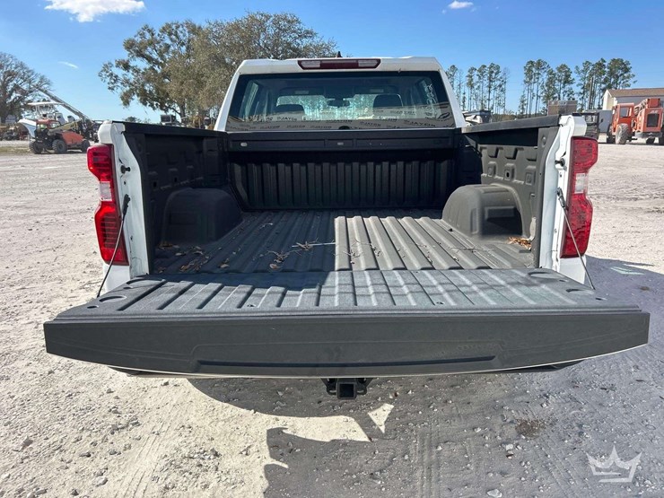 2021-chevrolet-silverado-1500-image-23