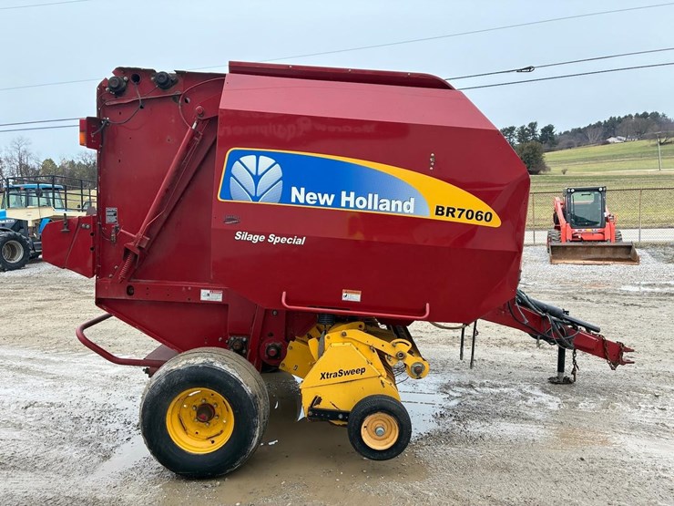 new-holland-br7060-image-7