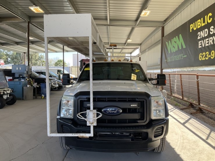 2014-ford-f550-image-3