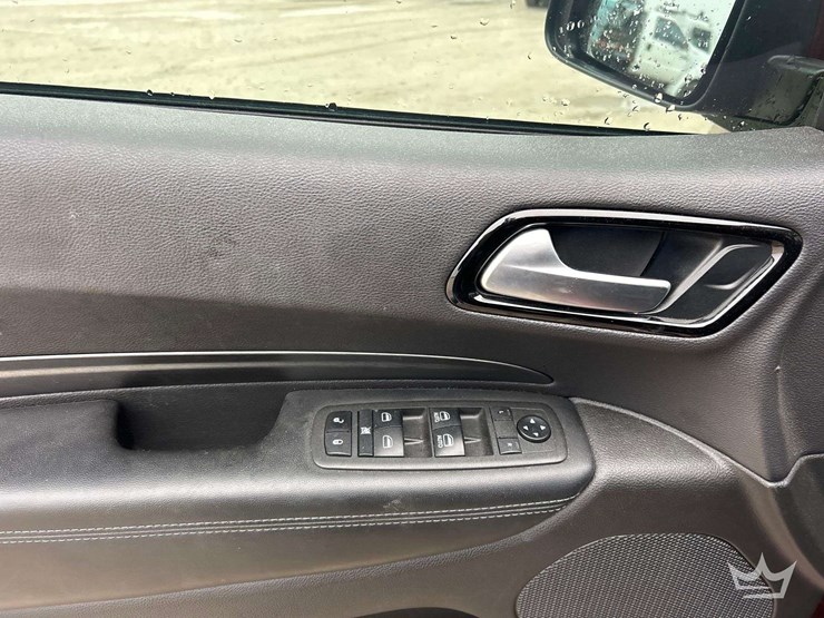 2021-dodge-durango-image-12