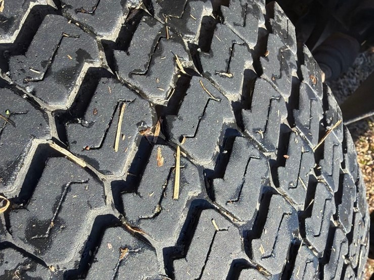 bobcat-5600-toolcat-utv-image-11