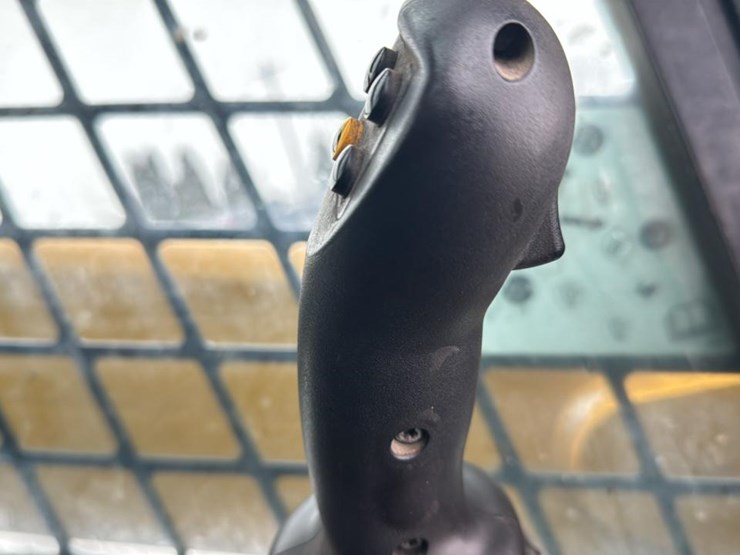 2023-caterpillar-299d3-xe-image-44