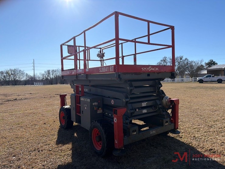 skyjack-sj8841rt-image-5