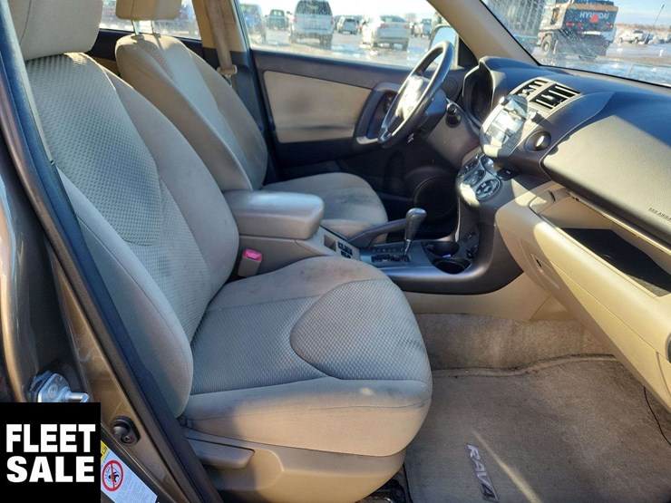 2009-toyota-rav4-image-20