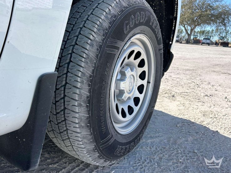 2021-chevrolet-silverado-1500-image-26