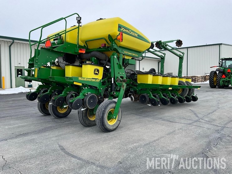 2012-john-deere-1770nt-ccs-image-5