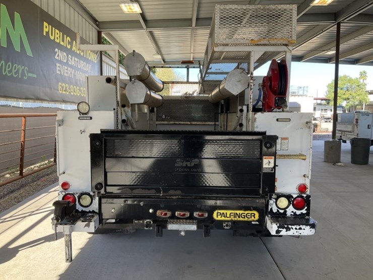 2014-ford-f550-image-6